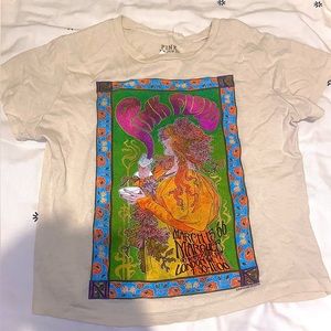 Urban outfitters pink floyd london tour baby tee🎸🤍✨